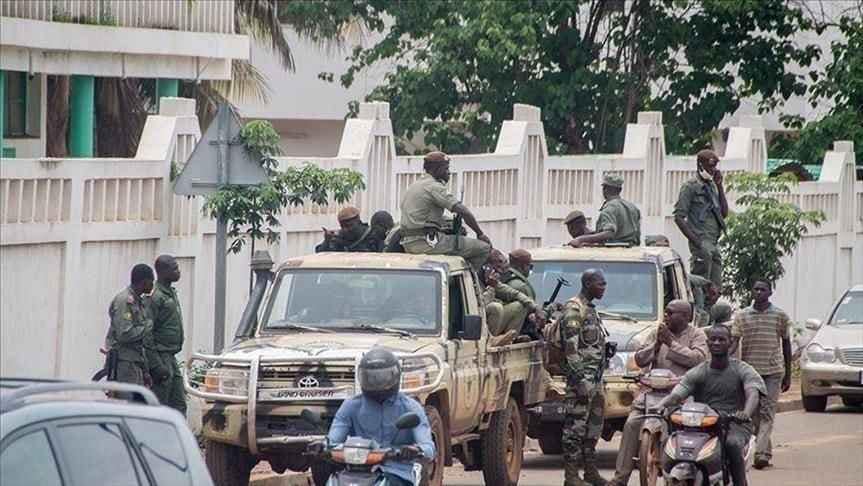 NIGERIA NEIGHBOUR FOILS COUP ATTEMPT ARREST COMMANDER, EX – MINISTER